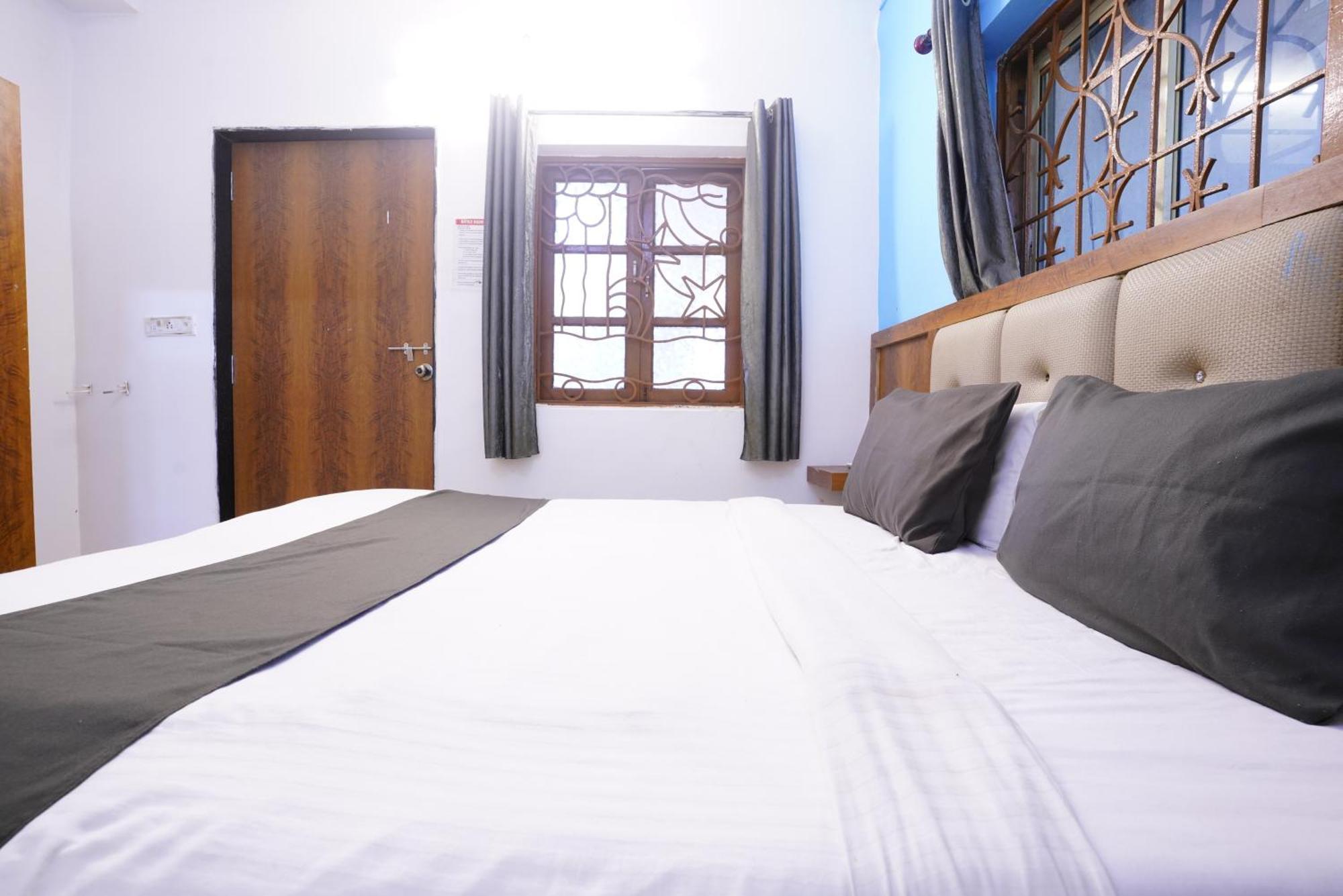 Amardeep Hotel 2*